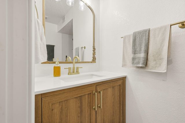 11012 Miravista Place SE, Albuquerque, NM 87123