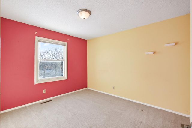 11712 Sierra Court, Burnsville, MN 55337