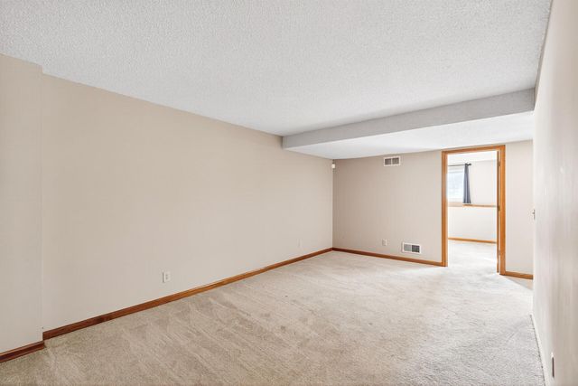 11712 Sierra Court, Burnsville, MN 55337