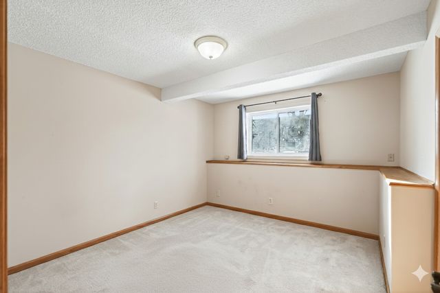 11712 Sierra Court, Burnsville, MN 55337