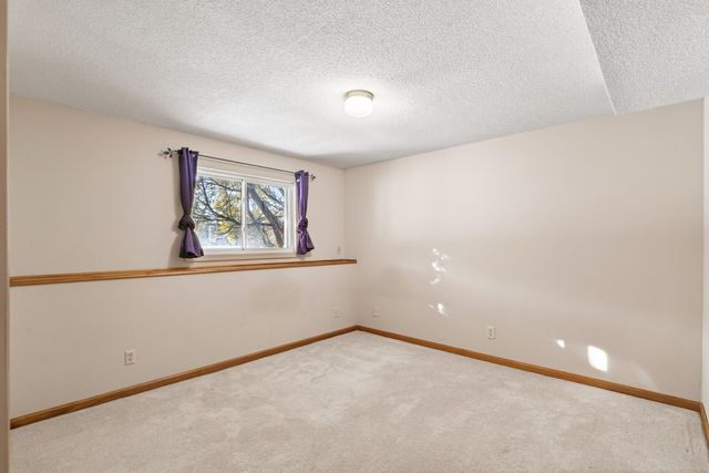 11712 Sierra Court, Burnsville, MN 55337