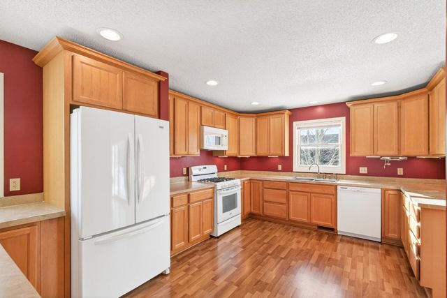 11712 Sierra Court, Burnsville, MN 55337