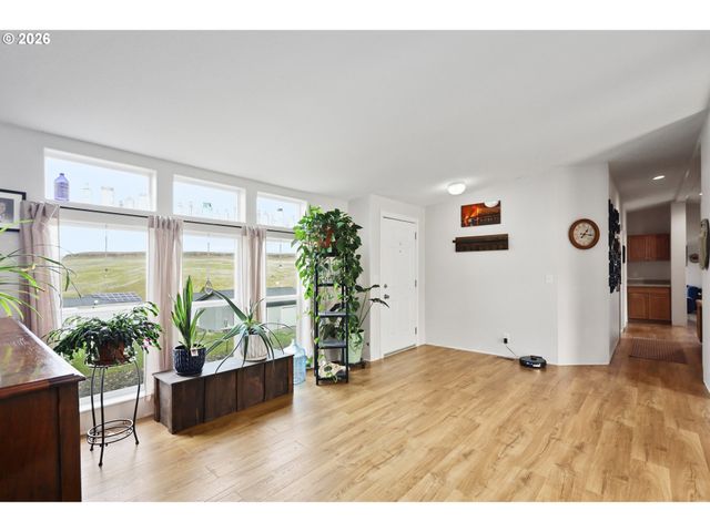 1265 WRIGHT Rd, Arlington, OR 97812