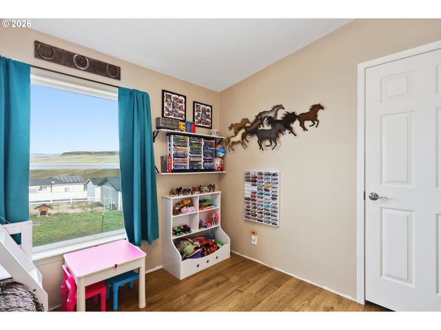 1265 WRIGHT Rd, Arlington, OR 97812