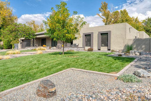 9307 Pebble Beach Drive NE, Albuquerque, NM 87111