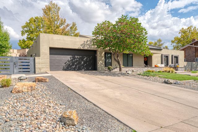 9307 Pebble Beach Drive NE, Albuquerque, NM 87111