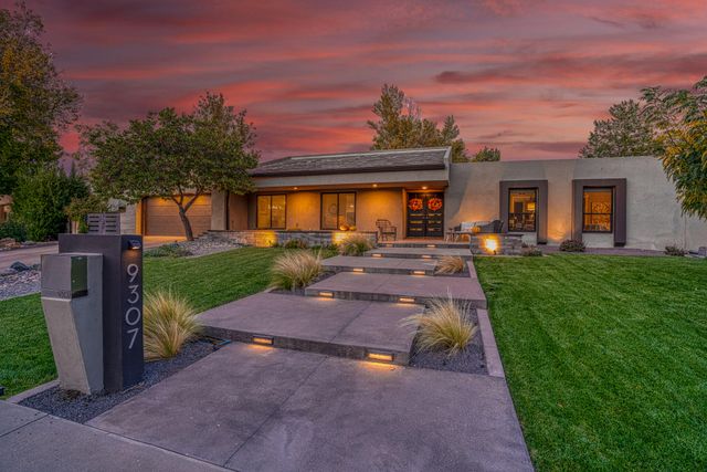 9307 Pebble Beach Drive NE, Albuquerque, NM 87111