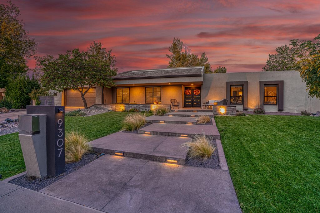 9307 Pebble Beach Drive NE, Albuquerque, NM 87111