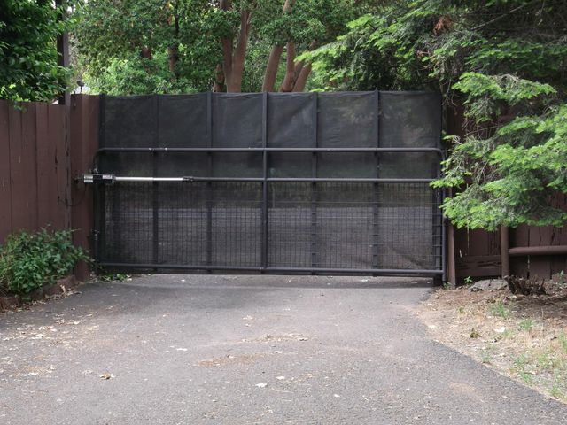 10585 Blackwell Road, Central Point, OR 97502