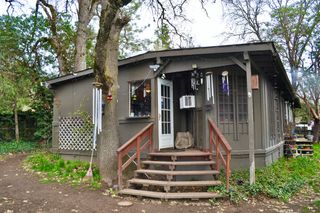 10585 Blackwell Road, Central Point, OR 97502