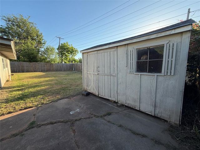510 N Marshall Drive, Midwest City, OK 73110