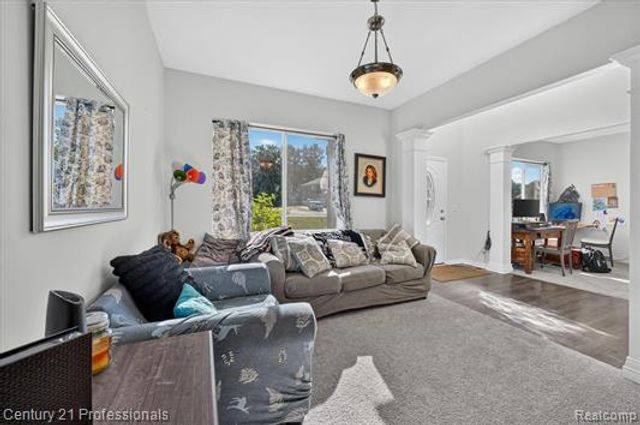126 Parker, Ortonville Village, MI 48462