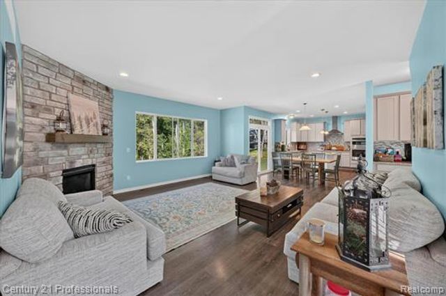 126 Parker, Ortonville Village, MI 48462