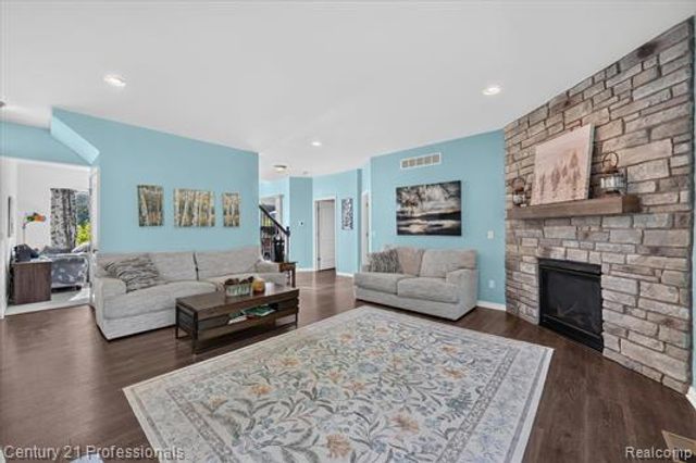 126 Parker, Ortonville Village, MI 48462