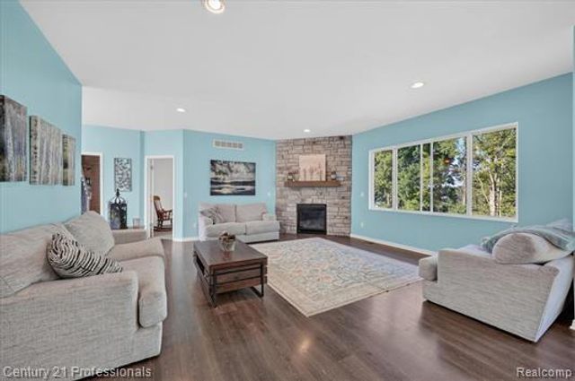 126 Parker, Ortonville Village, MI 48462