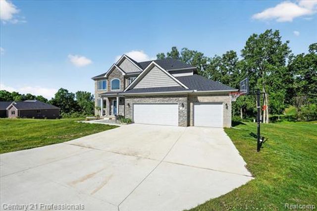 126 Parker, Ortonville Village, MI 48462