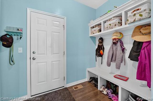 126 Parker, Ortonville Village, MI 48462