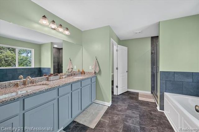 126 Parker, Ortonville Village, MI 48462