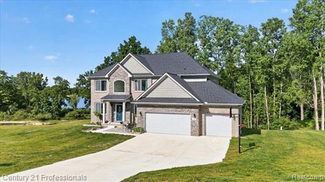 126 Parker, Ortonville Village, MI 48462