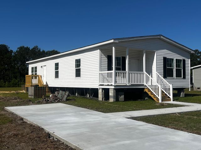 7760 Kerl Rd., Conway, SC 29527