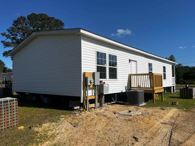 7760 Kerl Rd., Conway, SC 29527