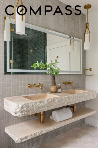 123 Willoughby Avenue, New York City, NY 11205