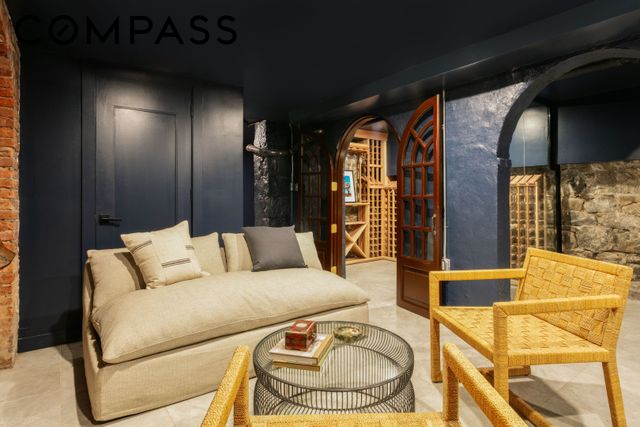 123 Willoughby Avenue, New York City, NY 11205