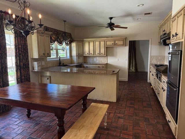 9092 Ferry Creek Drive, Shreveport, LA 71106