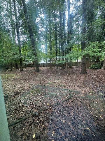810 Crab Orchard Court, Roswell, GA 30076