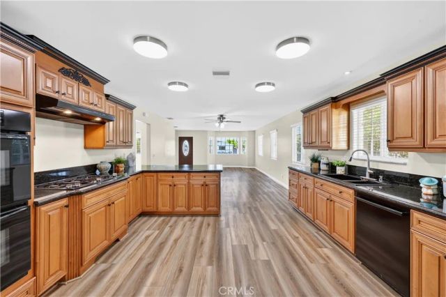 1725 3rd, La Verne, CA 91750