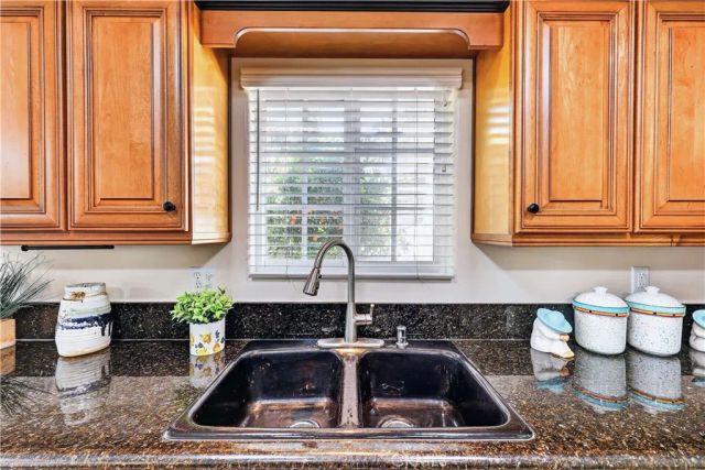 1725 3rd, La Verne, CA 91750