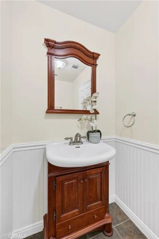 1725 3rd, La Verne, CA 91750