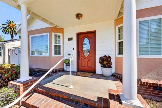 1725 3rd, La Verne, CA 91750