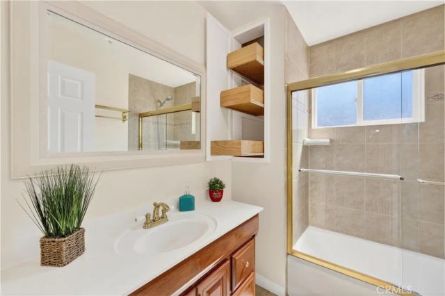 1725 3rd, La Verne, CA 91750