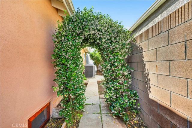 1725 3rd, La Verne, CA 91750