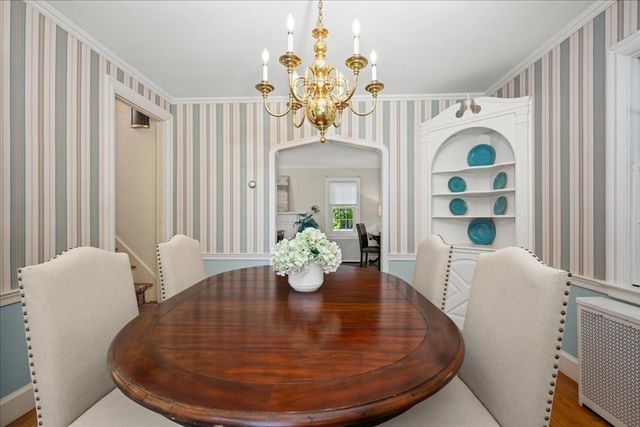 28 Kenilworth Rd, Shrewsbury, MA 01545