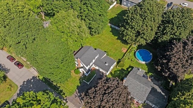 28 Kenilworth Rd, Shrewsbury, MA 01545