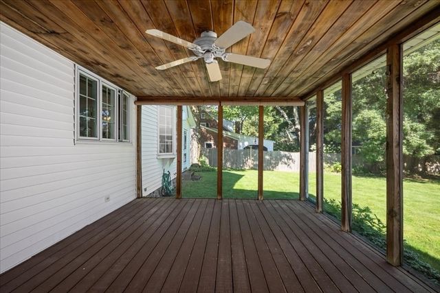 28 Kenilworth Rd, Shrewsbury, MA 01545