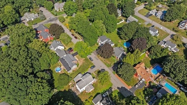 28 Kenilworth Rd, Shrewsbury, MA 01545