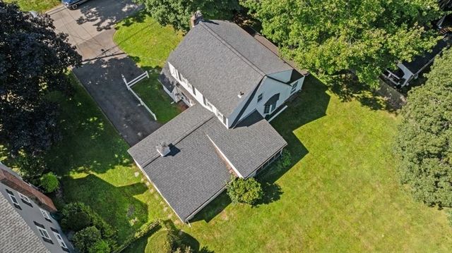 28 Kenilworth Rd, Shrewsbury, MA 01545