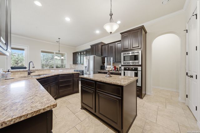 25215 ESTANCIA CIR, San Antonio, TX 78260