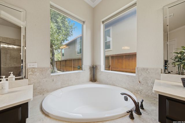 25215 ESTANCIA CIR, San Antonio, TX 78260