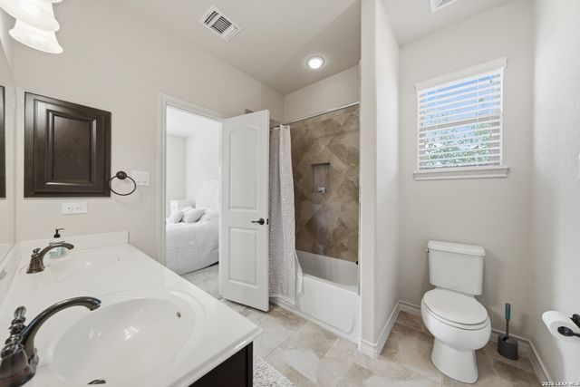 25215 ESTANCIA CIR, San Antonio, TX 78260
