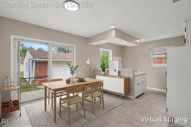 8363 Darlene Street, Warren, MI 48093