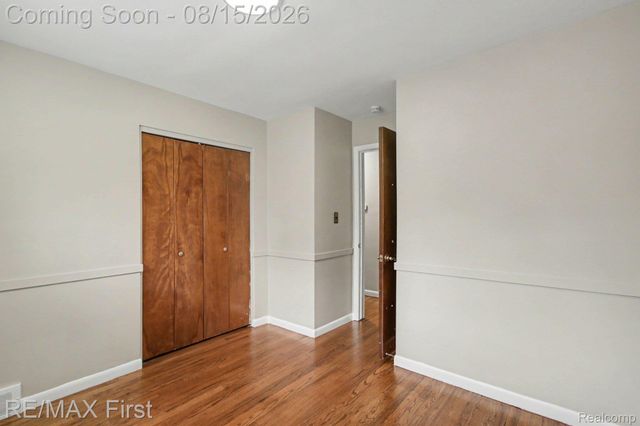 8363 Darlene Street, Warren, MI 48093