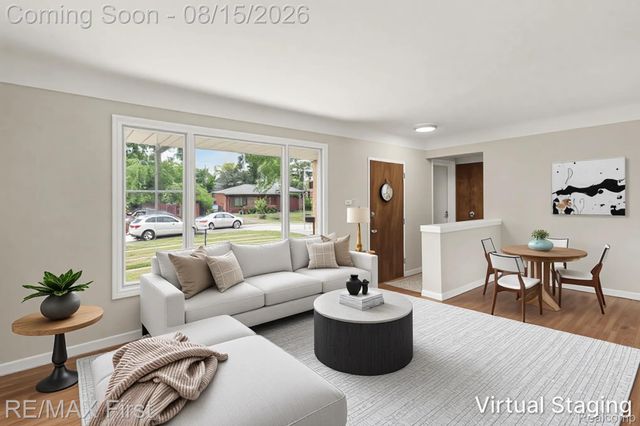 8363 Darlene Street, Warren, MI 48093