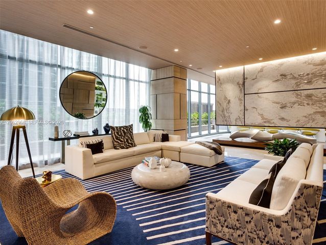 55 SW 9th Street 3507, Miami, FL 33130