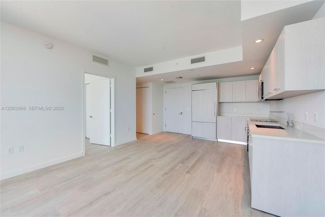 55 SW 9th Street 3507, Miami, FL 33130