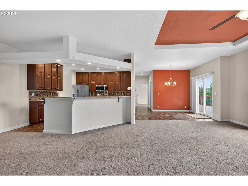 Image 12 of property listing at 29970 SALMON RIVER Hwy, Grand Ronde, OR 97347