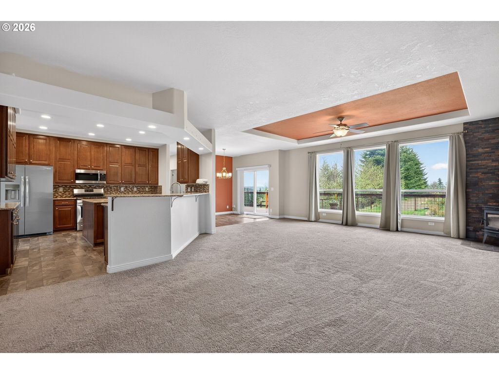 Image 13 of property listing at 29970 SALMON RIVER Hwy, Grand Ronde, OR 97347